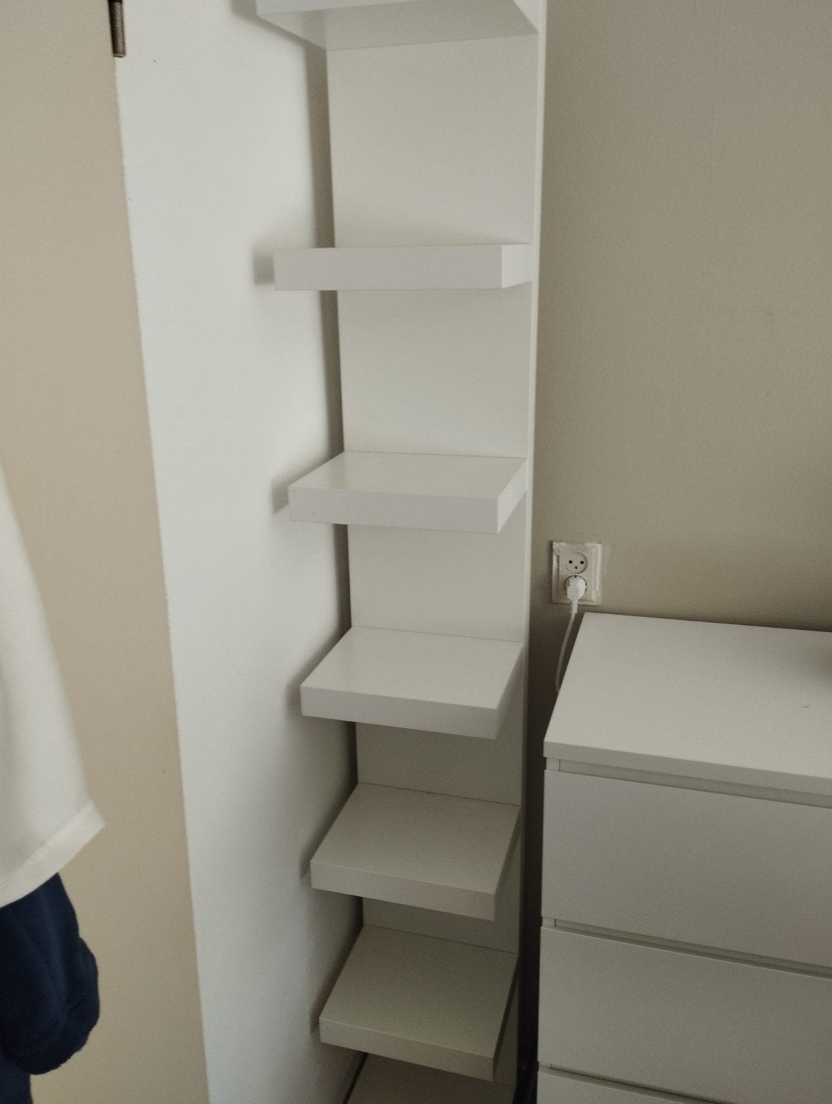 Witte  wandplank / hoekplank, Ophalen, Gebruikt