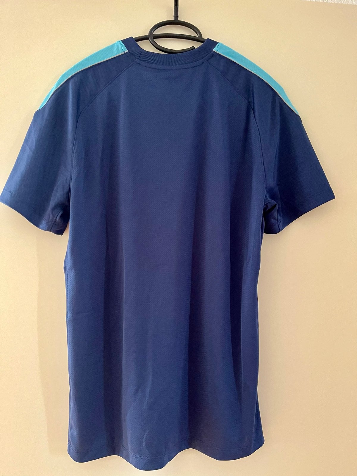 Nike Dri-FIT sportset (shirt en korte broek) - Maat M, Fitness, Ophalen of Verzenden, Zo goed als nieuw, Maat 48/50 (M)