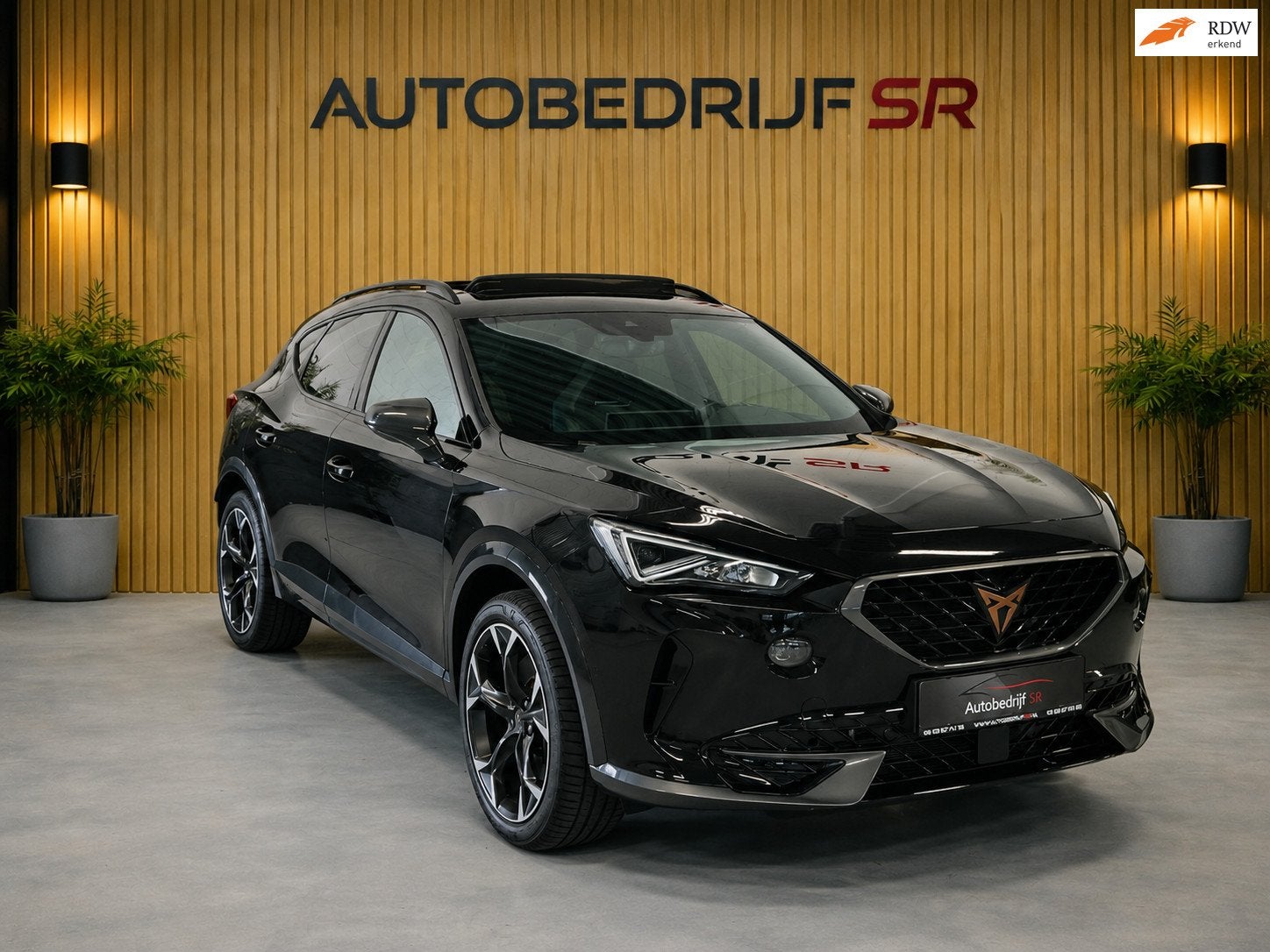 CUPRA Formentor 1.4 e-Hybrid VZ Performance Pano! Trekhaak!, Auto's, Cupra, Automaat, Gebruikt, Zwart, Formentor