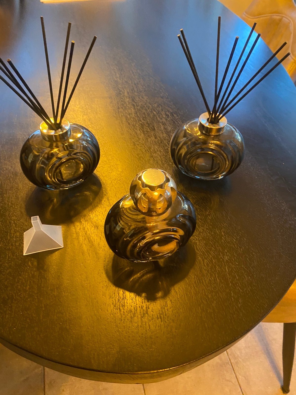 Lampe berger met 2 stuks geurstokjes met houder, Ophalen, Zo goed als nieuw