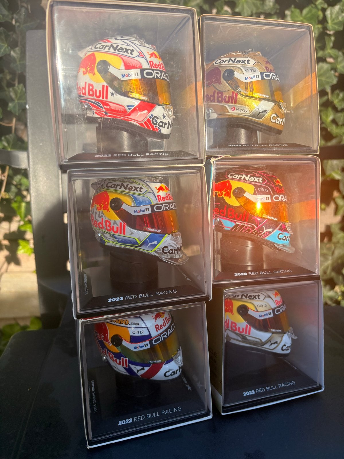 Max Verstappen 2022 Helmen Collectie (6x) - Red Bull Racing, Verzamelen, Ophalen of Verzenden, Zo goed als nieuw, Formule 1