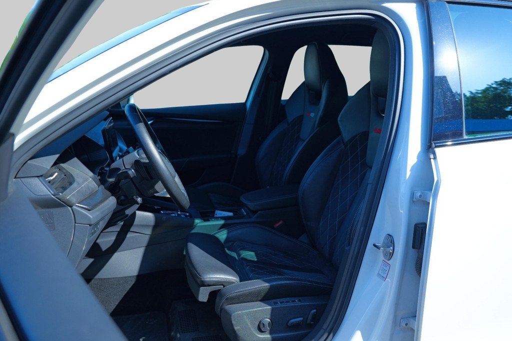 Skoda Octavia Combi 1.4 TSI RS iV | Alcantara leer pakket |, Gebruikt, Zwart, 4 cilinders, Met garantie (alle)