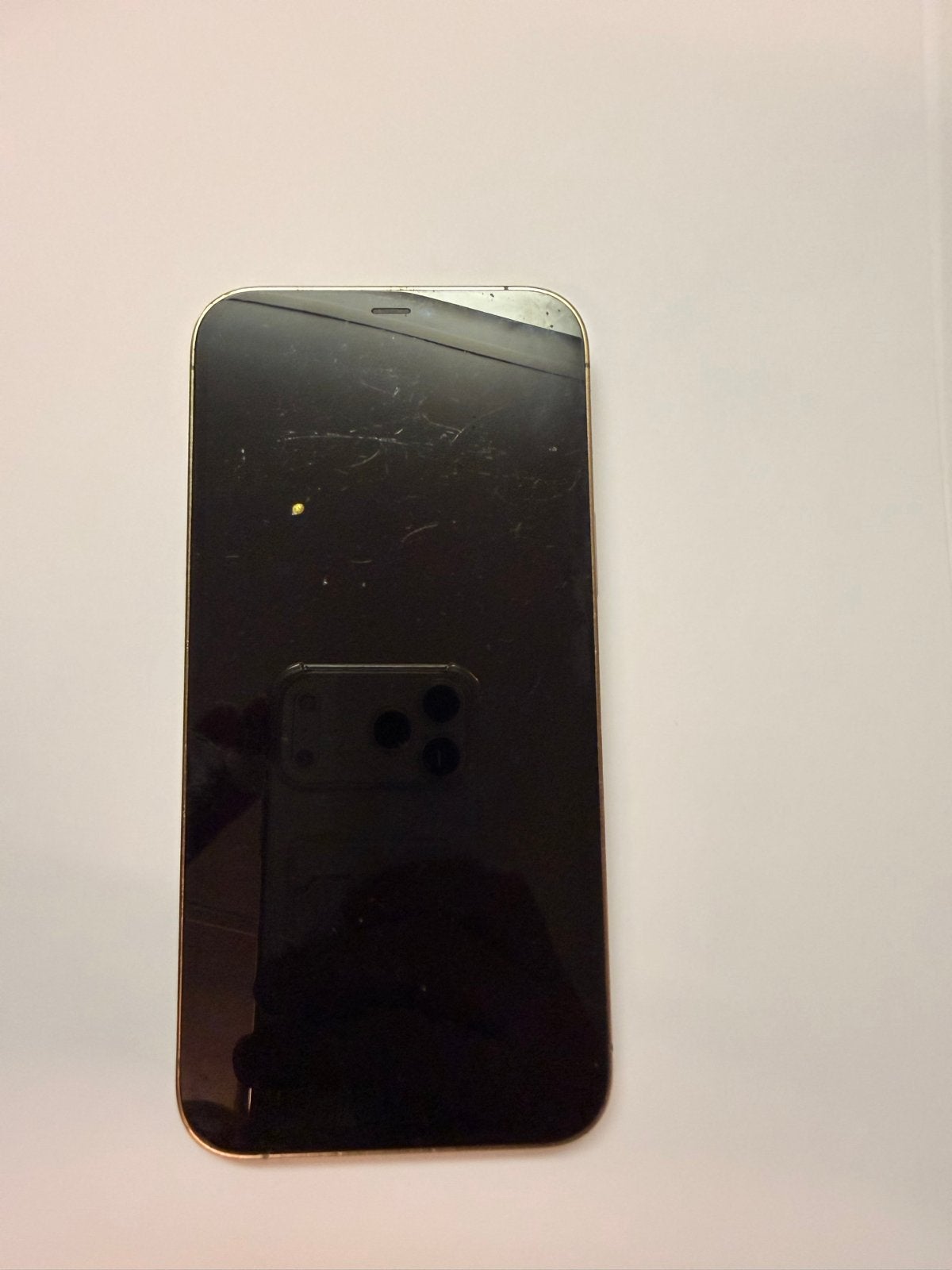 iPhone 12 Pro Max Gold 256GB - Barst achterkant, Telecommunicatie, IPhone 12 Pro Max, Zonder simlock, Niet werkend, Zonder abonnement
