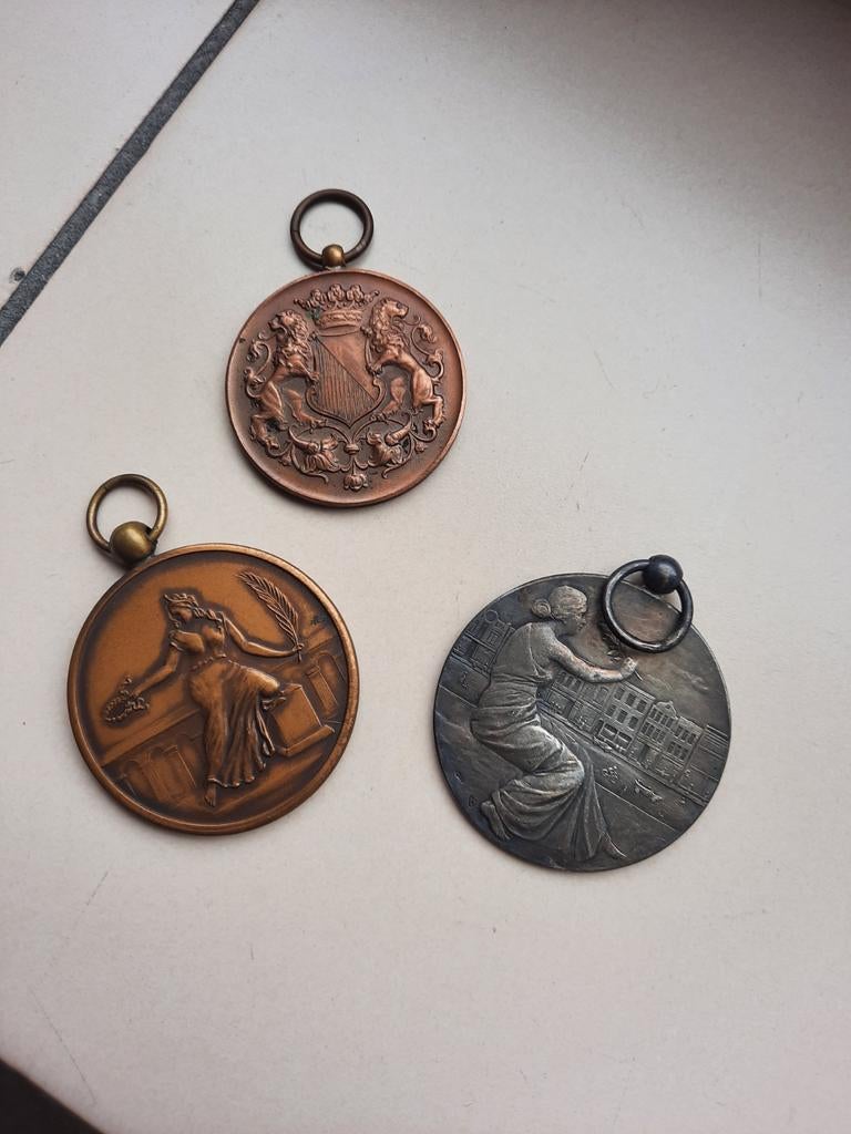 Set van 3 Vintage Medailles: Jaarbeurs, WIVAS, Lustrum, Postzegels en Munten, Penningen en Medailles, Ophalen