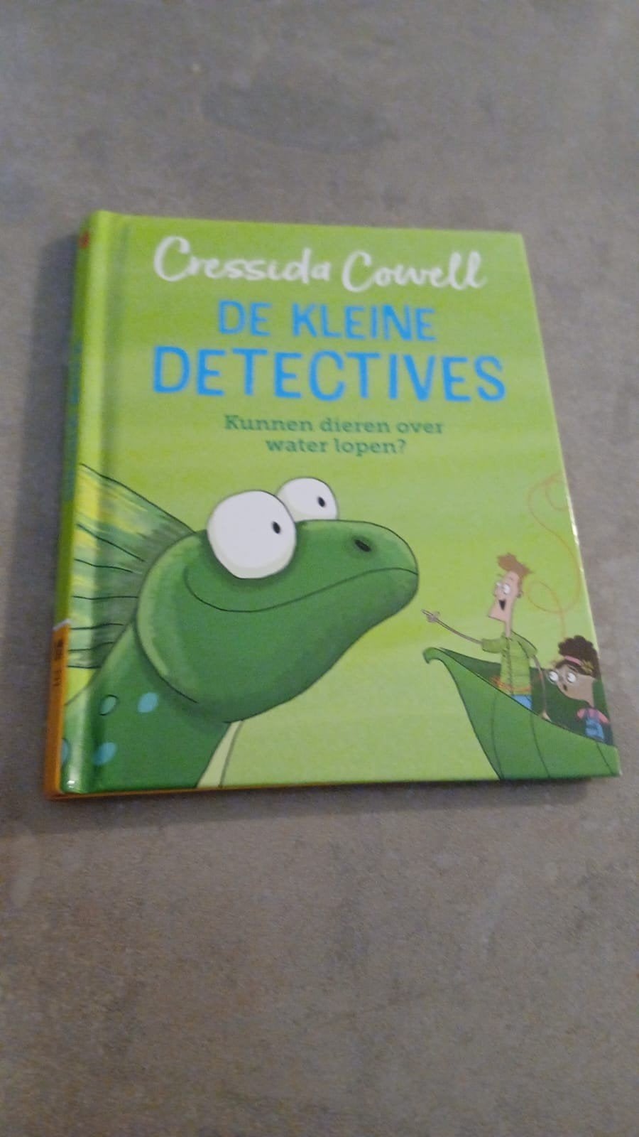 De kleine detectives, Boeken, Kinderboeken | Jeugd | onder 10 jaar, Ophalen of Verzenden, Gelezen, Cressida Cowell, Fictie algemeen