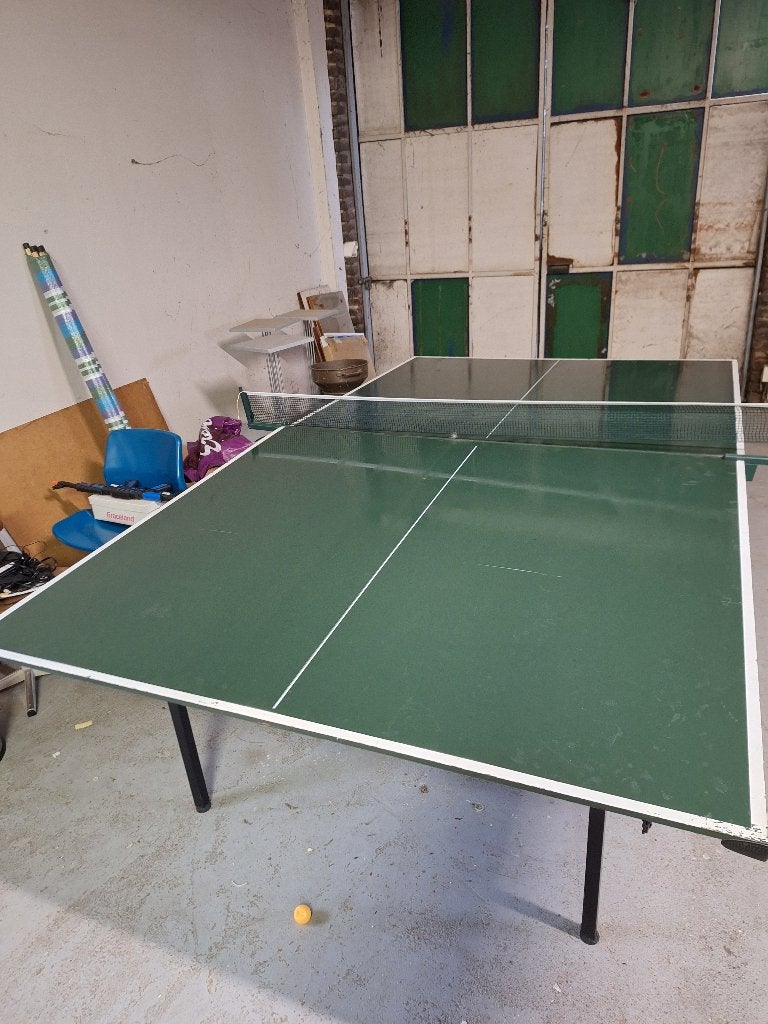 pingpong tafel opklapbaar 274x153 cm + accessoires, Ophalen, Gebruikt, Net, Batje(s) of Balletje(s), Inklapbaar