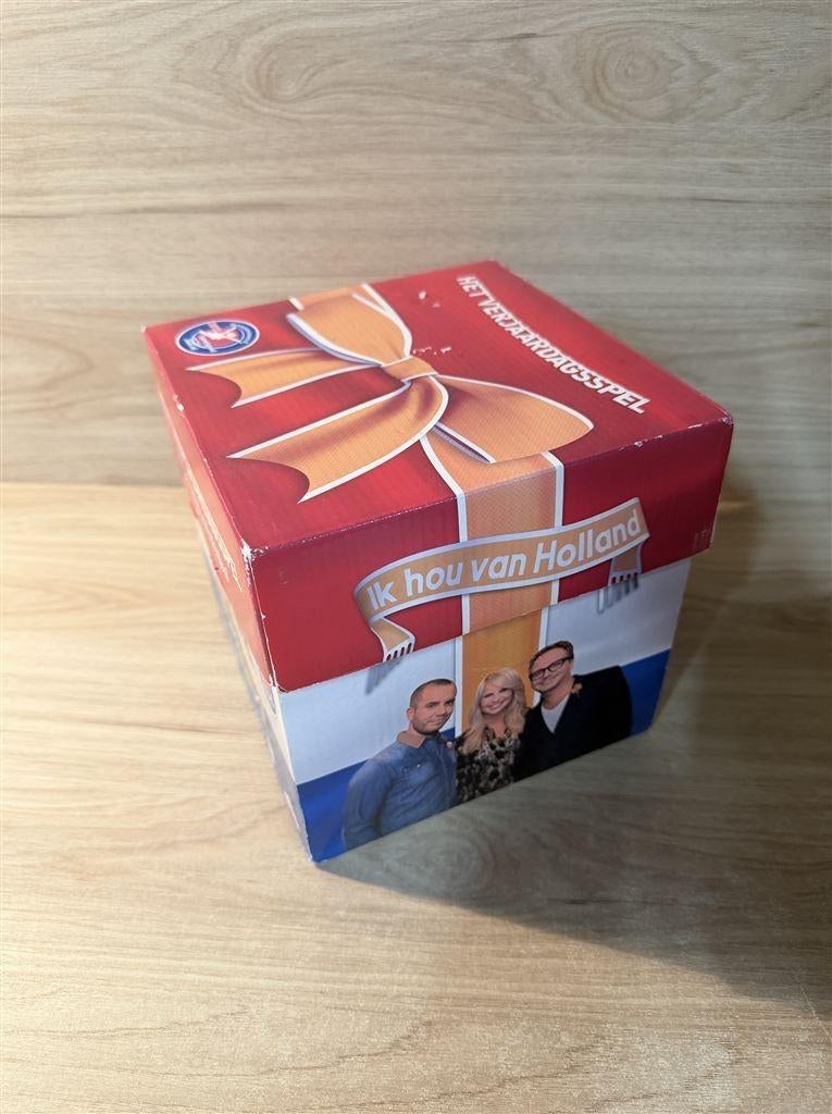 ik hou van holland het verjaardagsspel - s6555, Hobby en Vrije tijd, Gezelschapsspellen | Bordspellen, Verzenden, Zo goed als nieuw