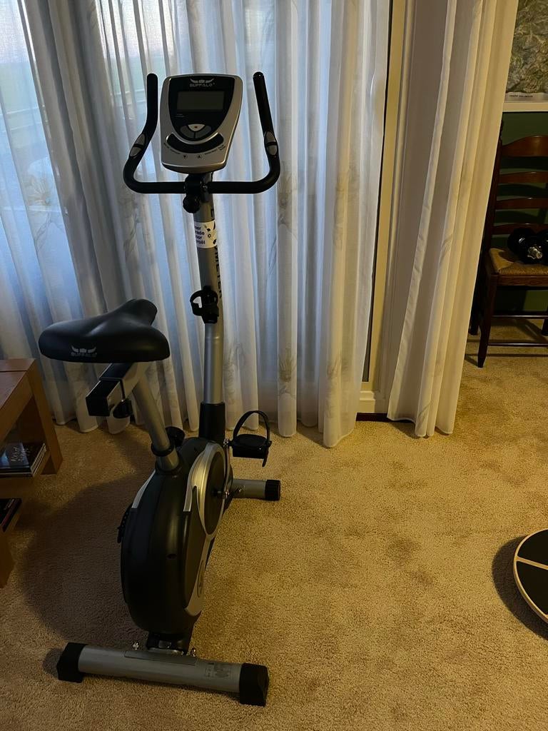 Buffalo Hometrainer met E1 foutmelding - wel af te halen, Sport en Fitness, Fitnessapparatuur, Ophalen, Gebruikt, Metaal, Benen