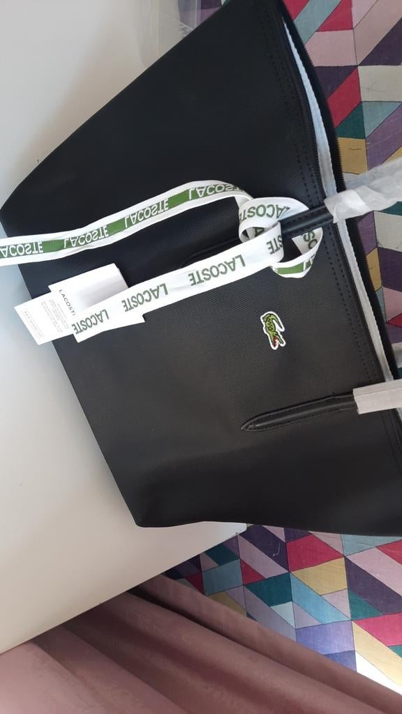 Lacoste handtas nieuw met kaart maat M, Sieraden, Tassen en Uiterlijk, Tassen | Damestassen, Ophalen of Verzenden
