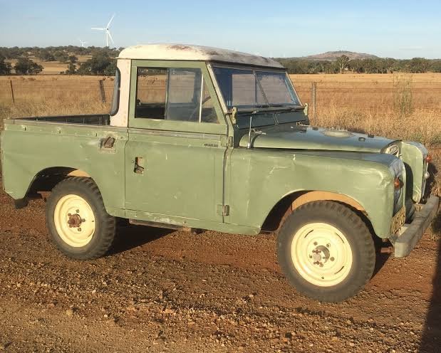 Gezocht landrover truck cap, Ophalen of Verzenden, Voor, Spatbord