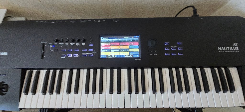 Korg Nautilus AT 61, Ophalen, Zo goed als nieuw, 61 toetsen, Korg