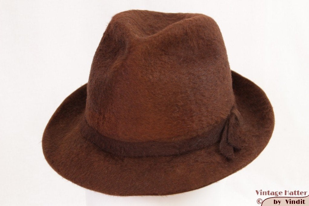 Vintage Gleufhoed PolkaP roodbruin zacht lang haarvilt 54 XS, Hoed, Ophalen of Verzenden, 57 cm (M, 7⅛ inch) of minder, Gedragen