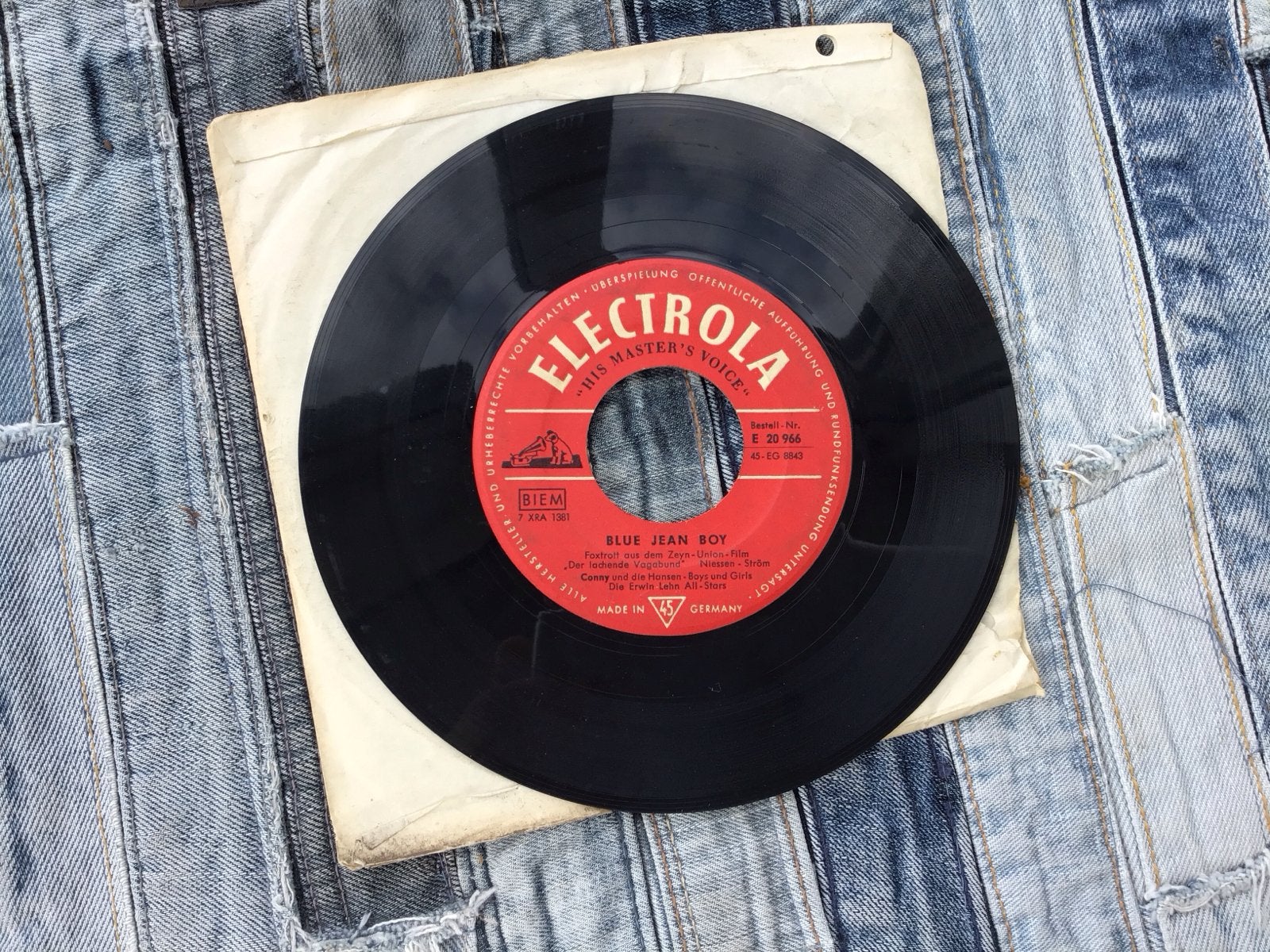 Electrola His Master's Voice 7 inch vinyl single, Cd's en Dvd's, Vinyl Singles, Gebruikt, 7 inch, Ophalen of Verzenden, Pop