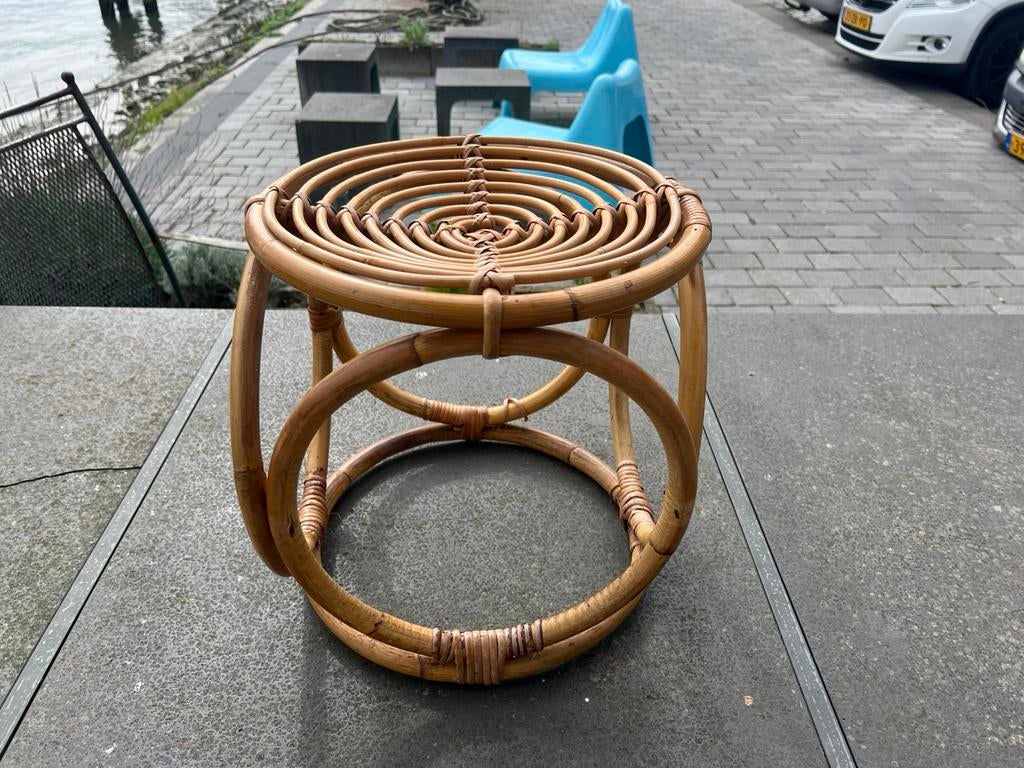 Vintage design bamboe rotan krukje, Huis en Inrichting, Krukjes, Ophalen, Zo goed als nieuw, Hout