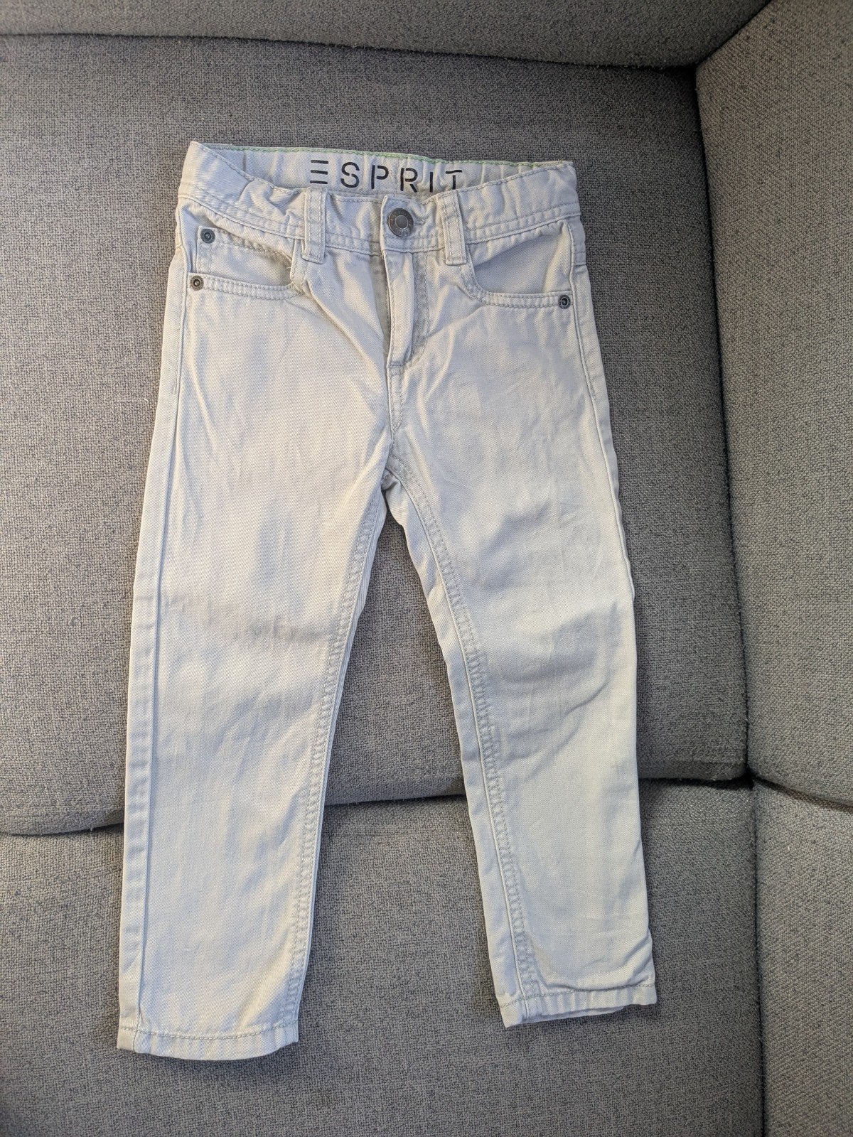 Esprit broekje maat 104 (3-4 jaar) - Zo goed als nieuw, Kinderen en Baby's, Broek, Jongen of Meisje, Ophalen of Verzenden, Zo goed als nieuw