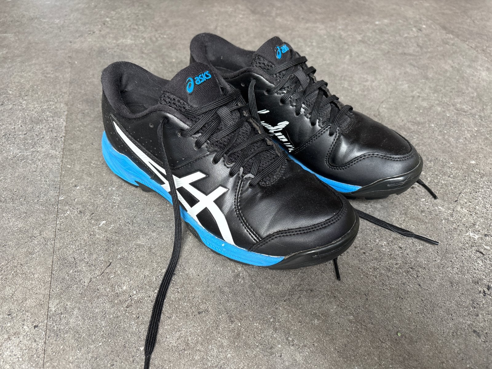 ASICS GEL-PEAKE Sportschoenen - Zo goed als nieuw, Ophalen of Verzenden, Zo goed als nieuw, Zwart, Sportschoenen