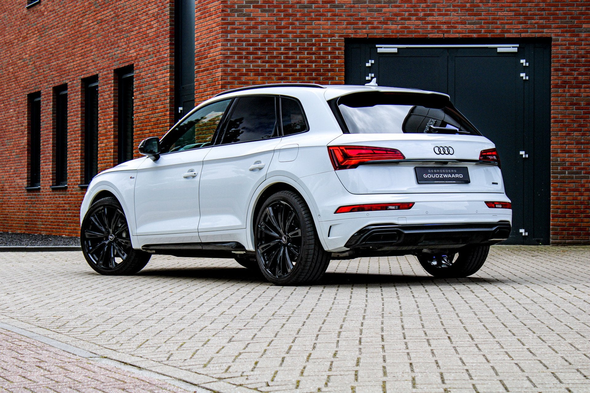 Audi Q5 50 TFSI e S edition | Luchtvering | Pano | Memory |, Auto's, Audi, Automaat, Gebruikt, Zwart, 4 cilinders
