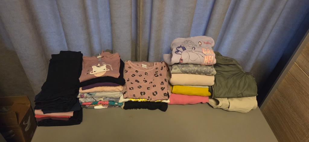 Grote kledingbundel meisjes winter 6-7 jaar (32 items), Kinderen en Baby's, Kinderkleding | Maat 122, Ophalen of Verzenden