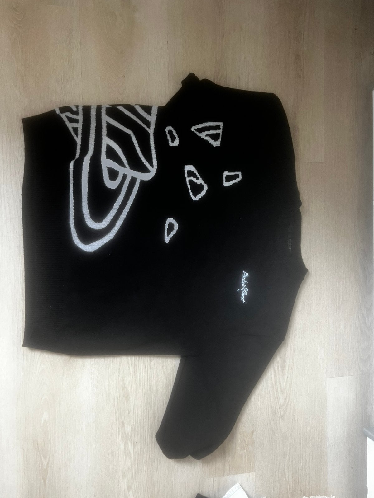 Broken planet sweater, Kleding | Dames, Huispakken, Ophalen of Verzenden, Zo goed als nieuw