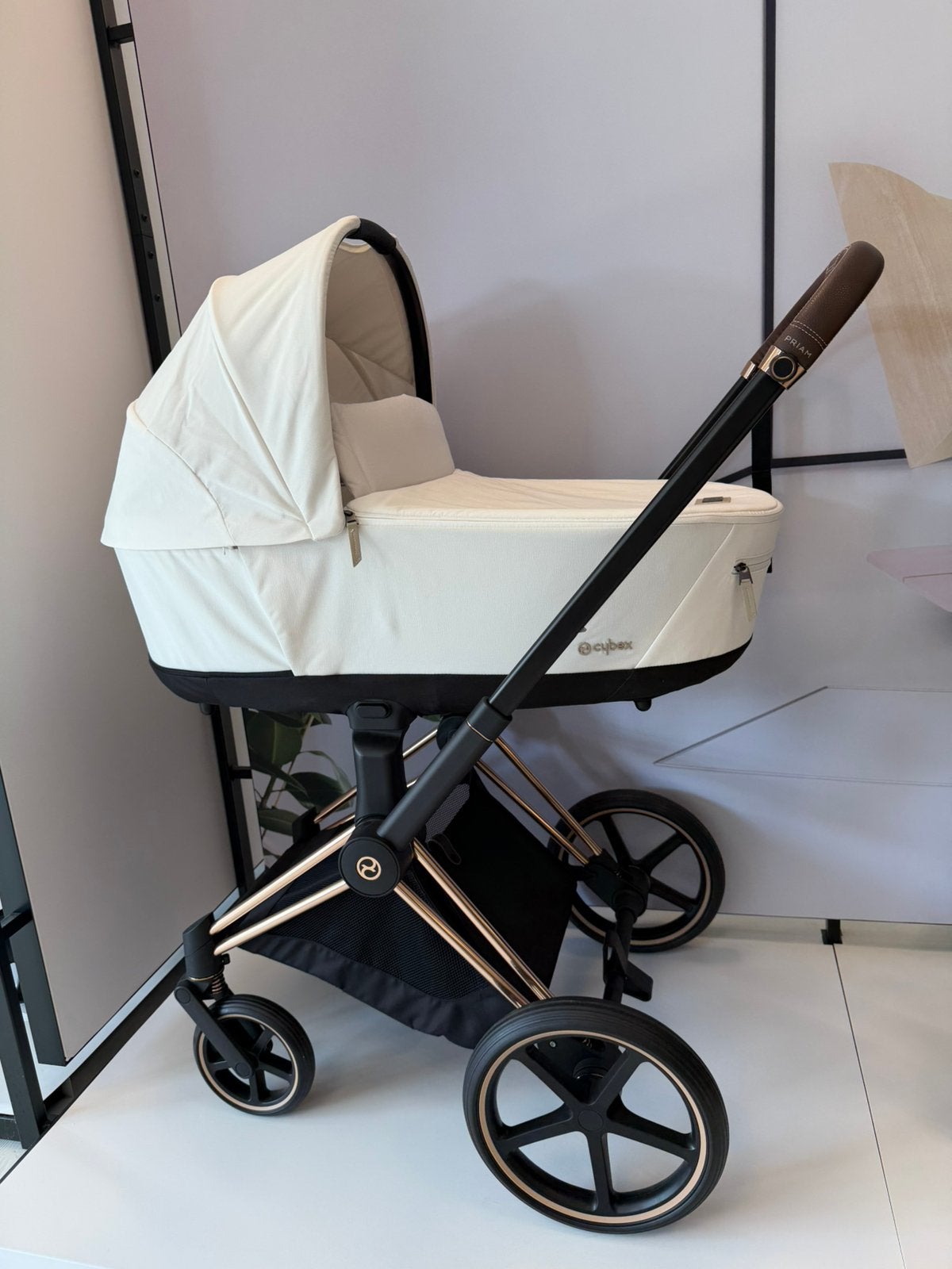 Showmodel Priam 4 Kinderwagen Rose Gold - Off White, Ophalen, Zo goed als nieuw, Overige merken
