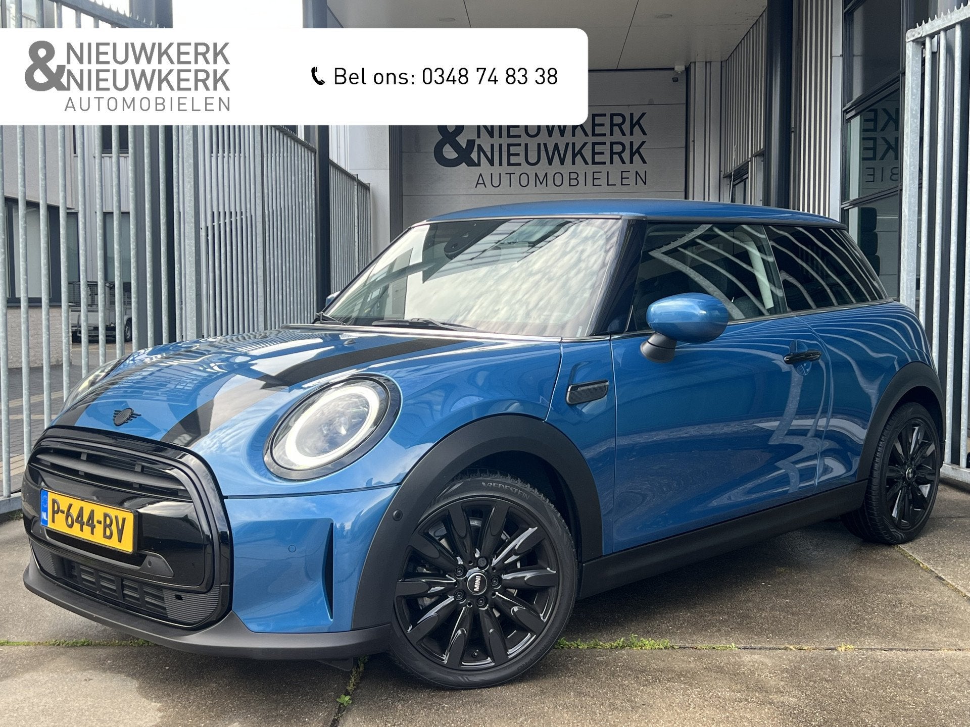 MINI Mini 1.5 Cooper Business Edition | AUTOMAAT | CARPLAY/A, 136 pk, Gebruikt, Met garantie (alle), Leder en Stof