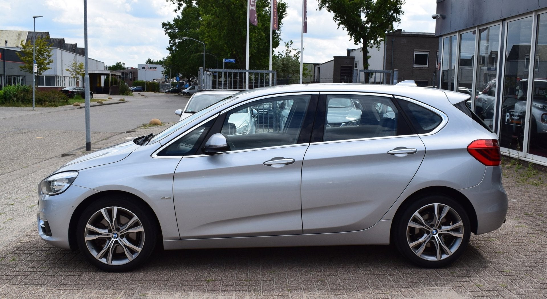 BMW 2-serie Active Tourer 225i xDrive Active Tourer Luxury L, Auto's, Automaat, 1998 cc, Gebruikt, 4 cilinders