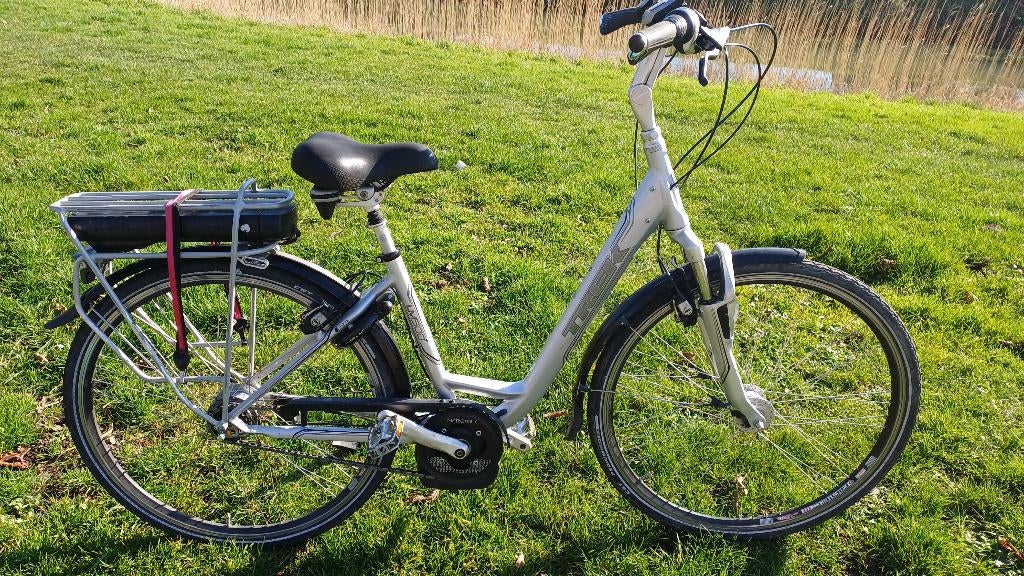 elektrische fiets Trek LM 500+ Bosch middenmotor, 47 tot 50 cm, Versnellingen, Zo goed als nieuw, Ophalen