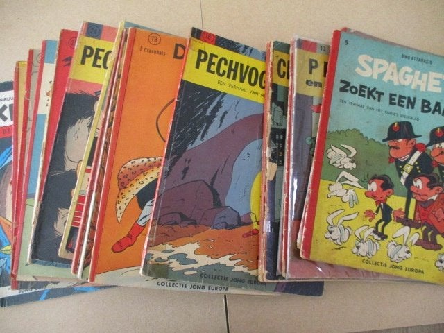 w0151 collectie jong europa 79x, Meerdere stripboeken, Ophalen, Gelezen