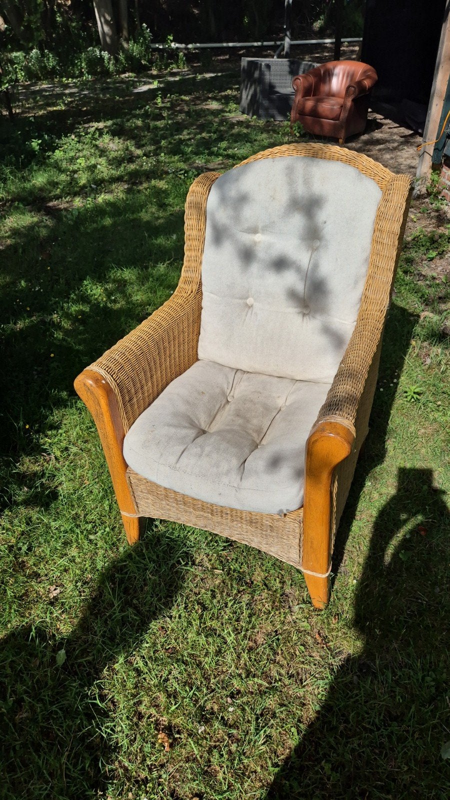 3 mooie degelijke "rotan" stoelen., Huis en Inrichting, Stoelen, Ophalen, Gebruikt, Riet of Rotan, Drie