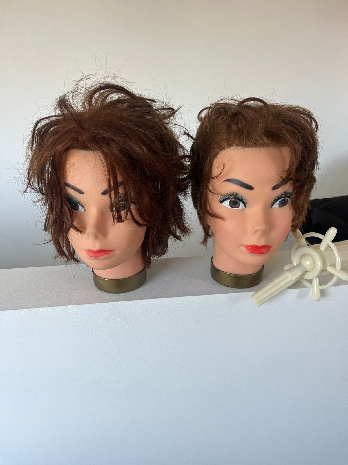 Kappers Oefenhoofden met statief, Antiek en Kunst, Ophalen of Verzenden