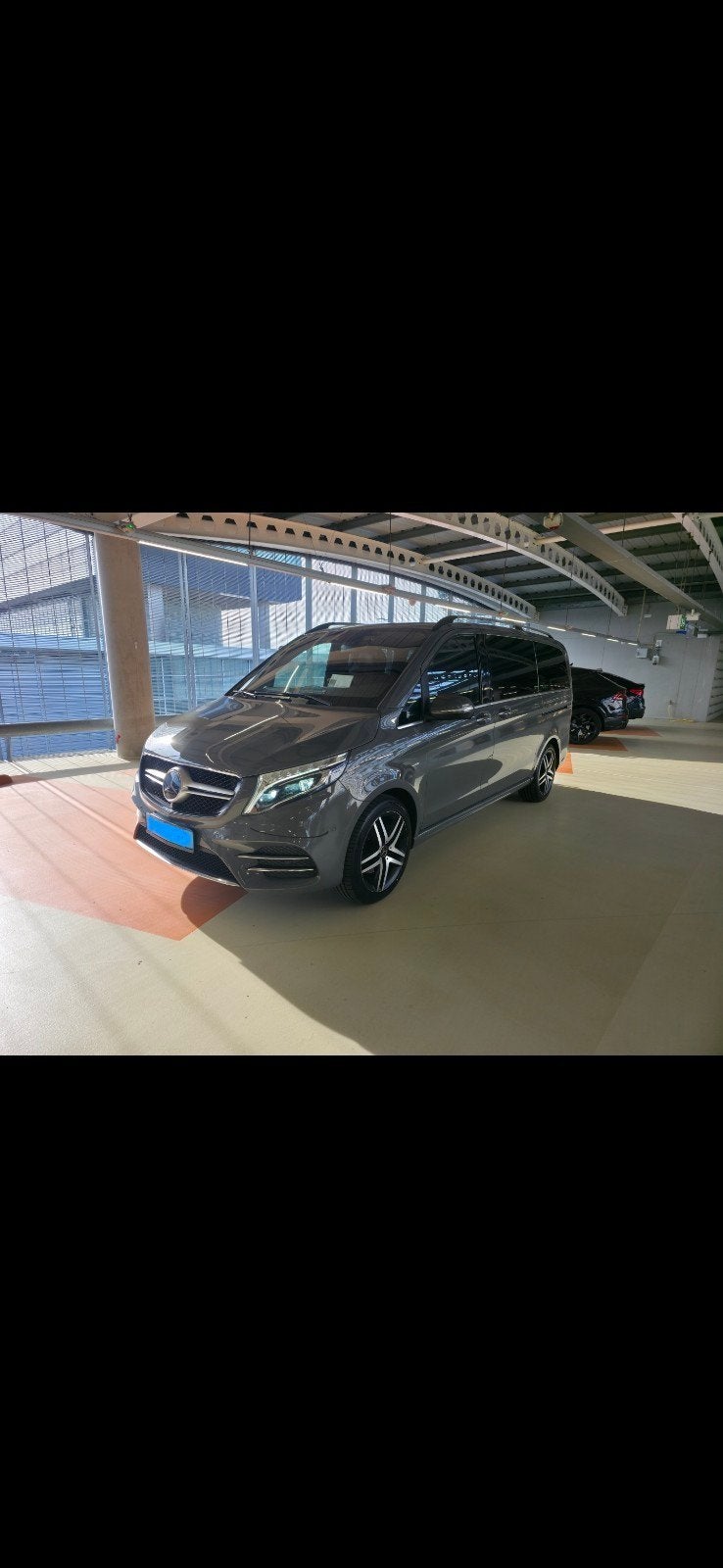 Mercedes-Benz V-Klasse 2.2 CDI 140KW V250 L2 1 EDITION AMG, Auto's, Automaat, Achterwielaandrijving, 8 stoelen, 255 €/maand