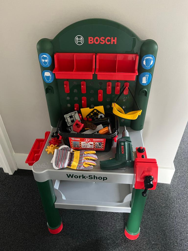 Bosch speelgoed werkbank met accessoires, als nieuw- Plastic, Ophalen, Zo goed als nieuw, Jongen of Meisje