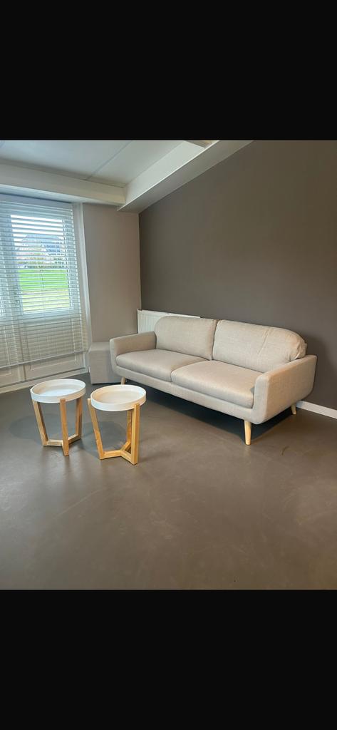 3 persoonsbank van Leenbakker, 2 maanden oud!, Ophalen, Zo goed als nieuw, Stof, Scandinavisch