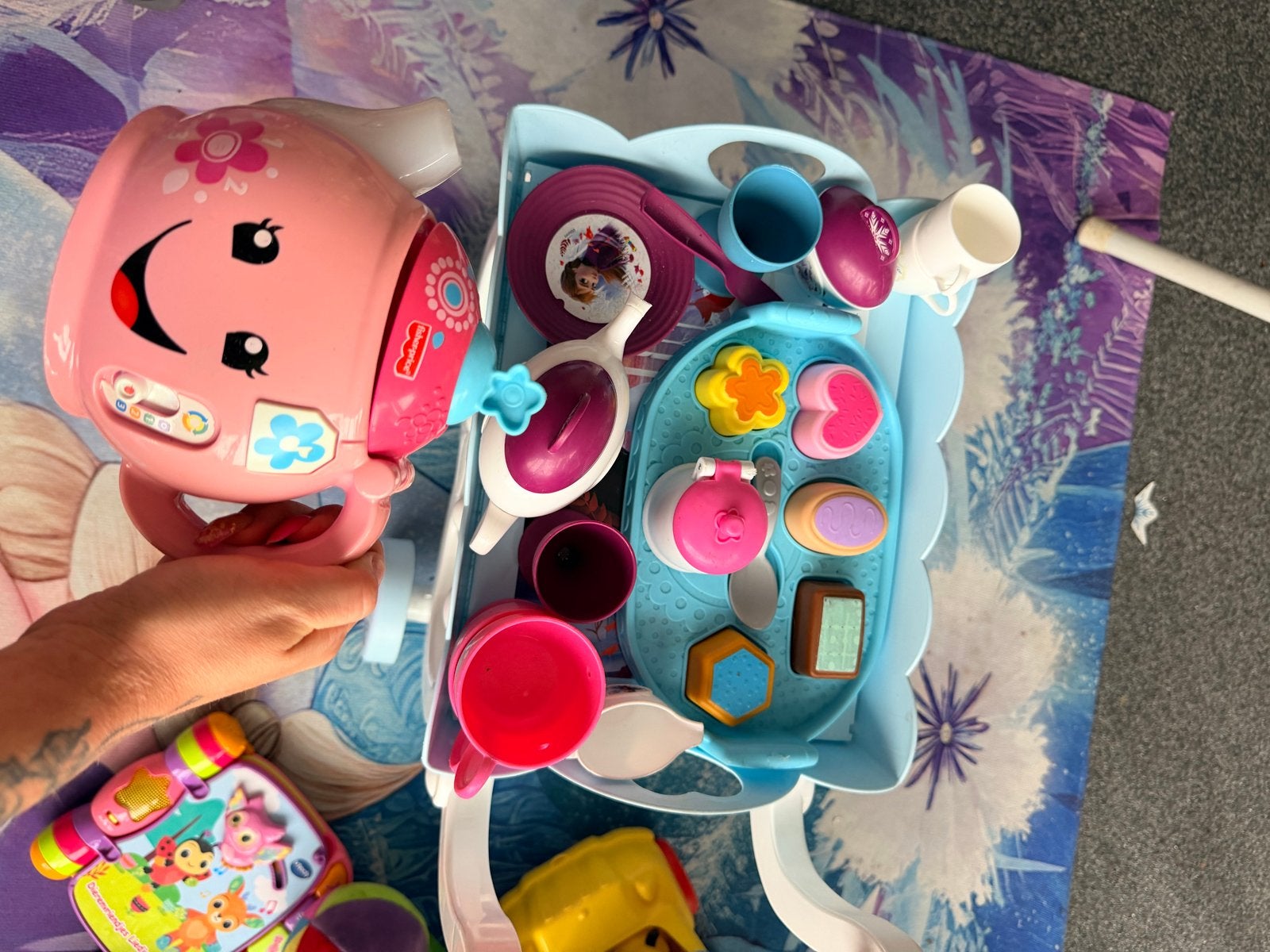 Disney Frozen theeservies met theewagen en accessoires, Ophalen, Gebruikt, Meisje