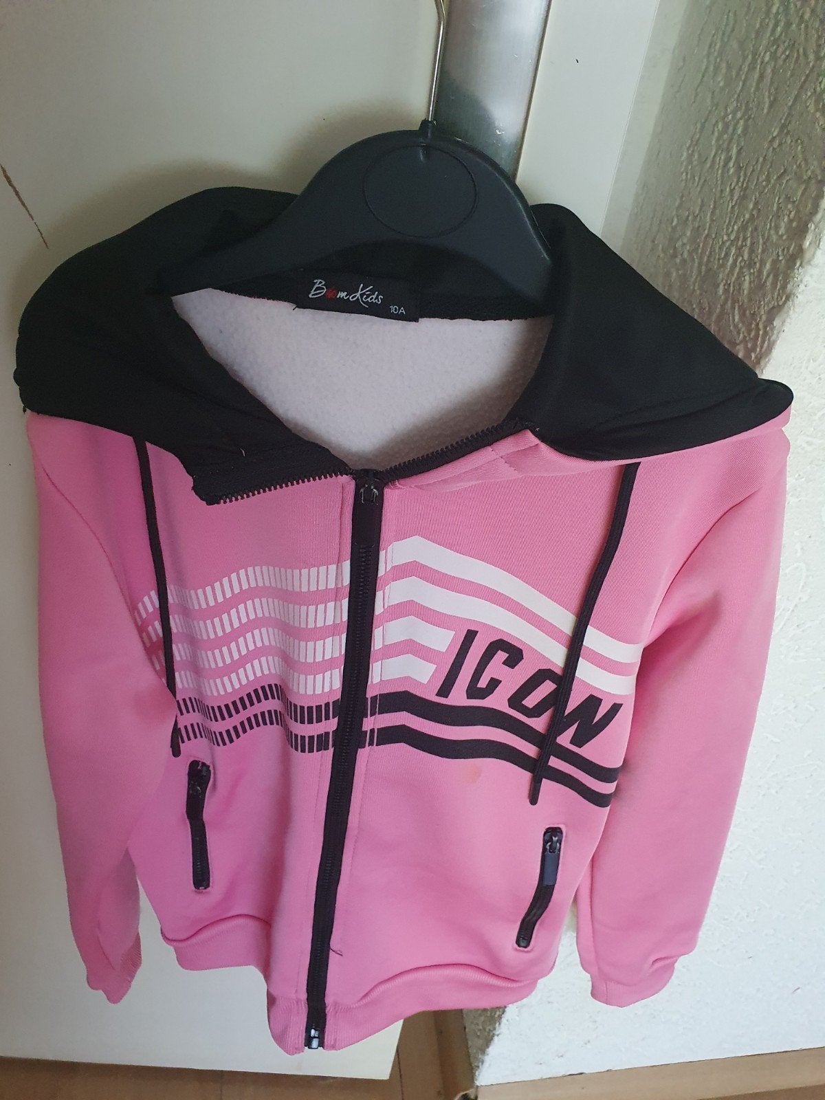 Nieuw joggingpak maat 140 in dordrecht, Nieuw, Ophalen of Verzenden, Rood, Kids