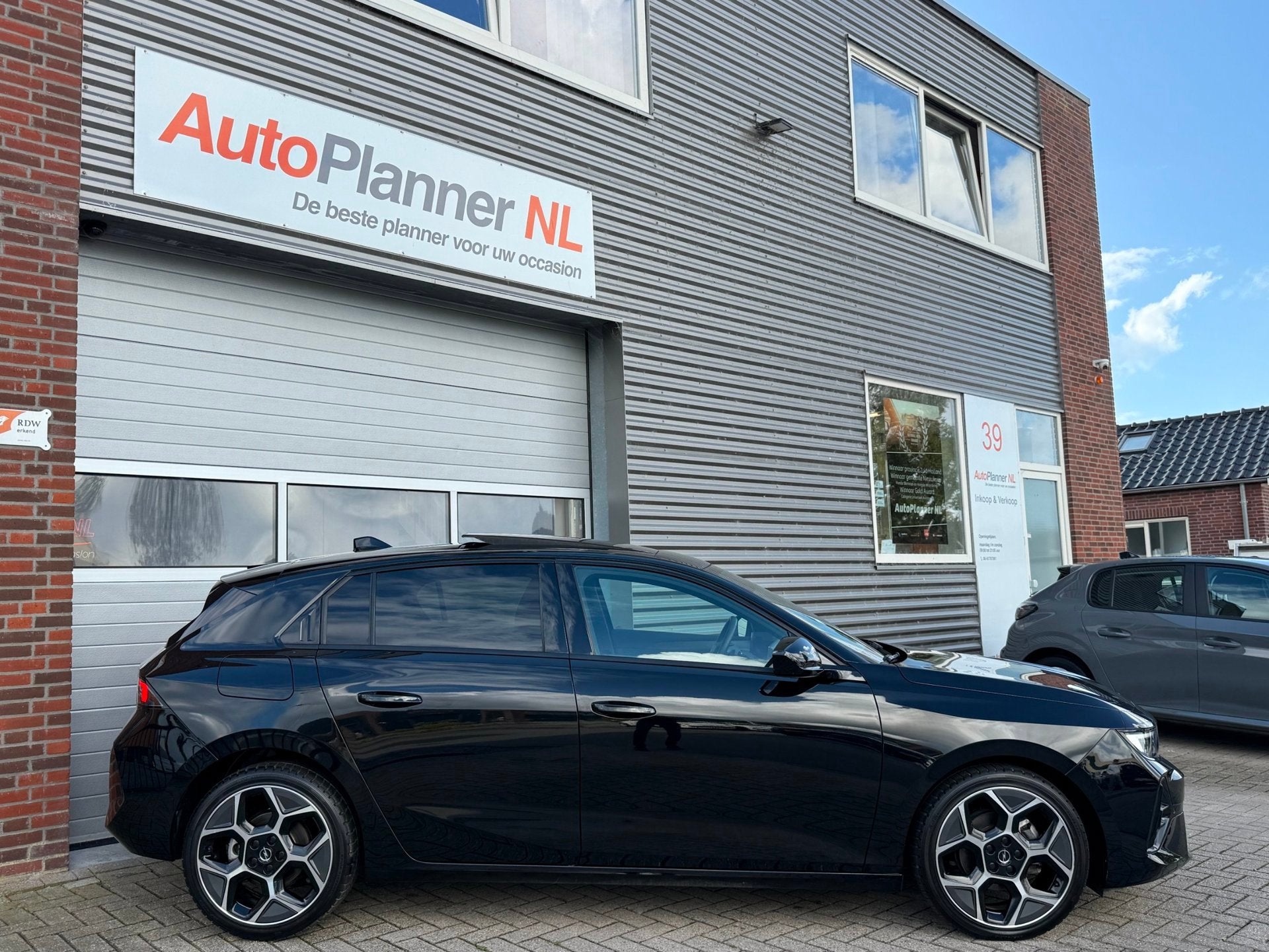 Opel Astra 1.2 Turbo Ultimate! Incl. Btw! 360 Camera! Pano, Dealer onderhouden, Gebruikt, Zwart, 1199 cc