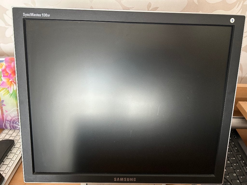 Pc monitor, Computers en Software, Ophalen, Gebruikt, Kantelbaar, Overige typen