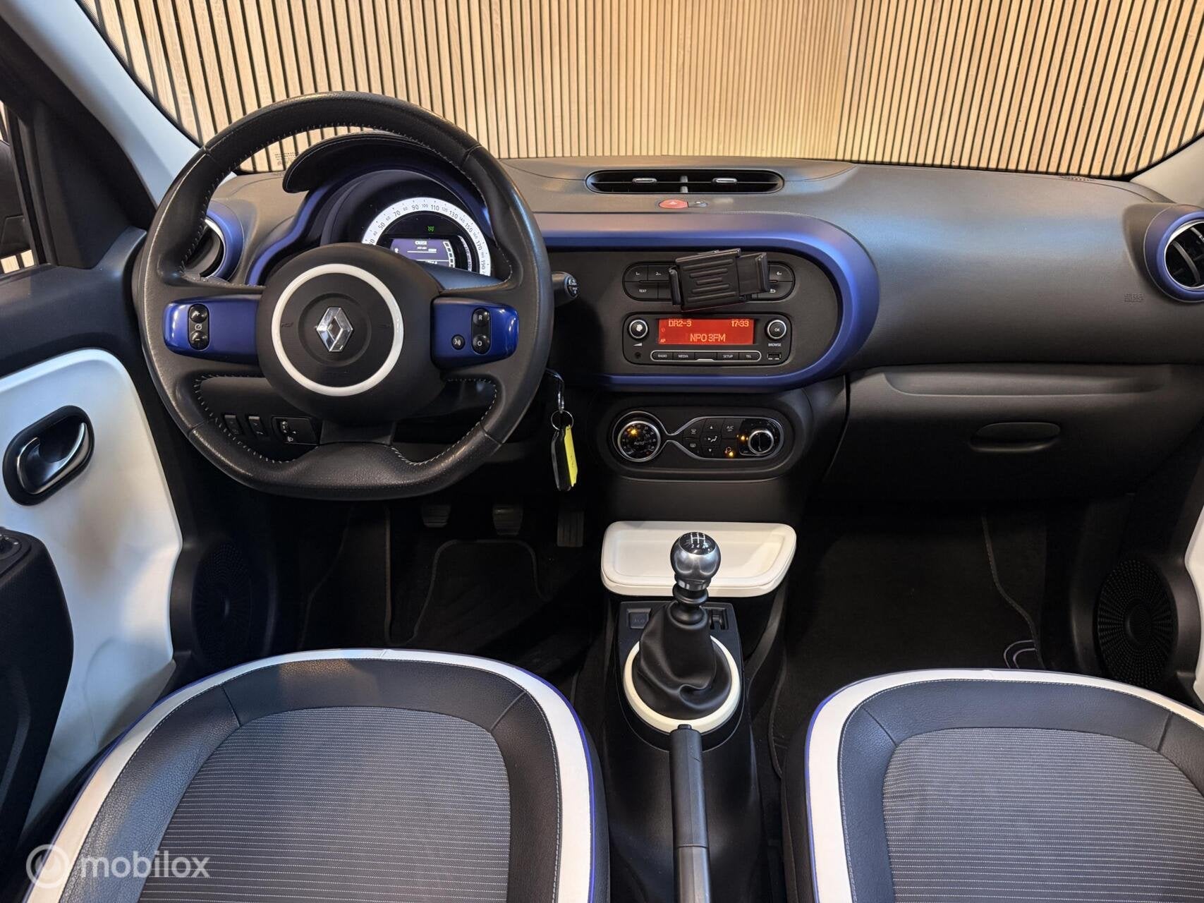 Renault Twingo 0.9 TCe Iconic Special Edition VOUWDAK LEDER, Auto's, 898 cc, Gebruikt, 918 kg, Leder en Stof