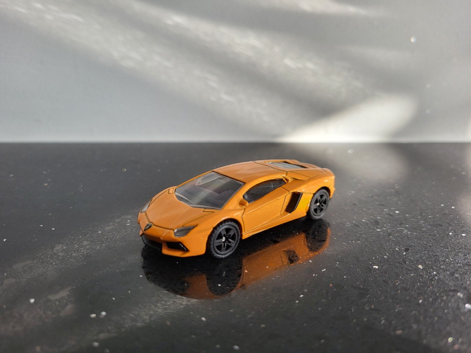 Lamborghini Aventador LP700-4 oranje 1/50 Siku, Ophalen of Verzenden, Zo goed als nieuw, Auto