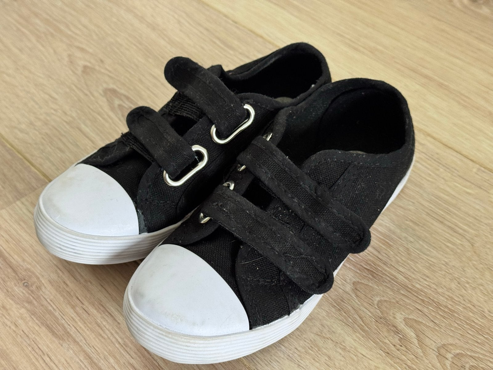 Victory gymschoenen maat 30 - Zo goed als nieuw, Ophalen of Verzenden, Zo goed als nieuw, Jongen of Meisje, Sportschoenen