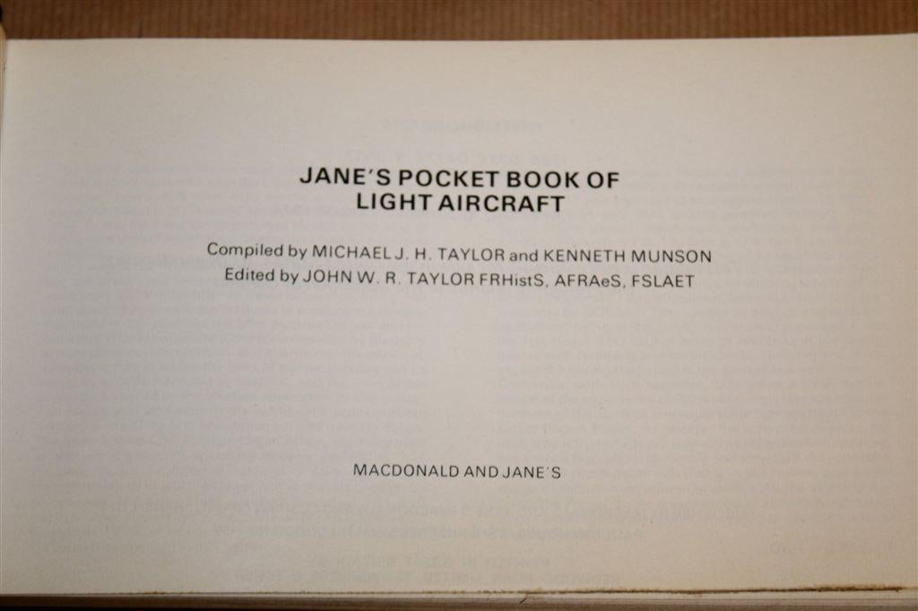 Jane's Lichtgewicht Vliegtuigen — Zakboek [EN], Gebruikt, Schaalmodel, -, -