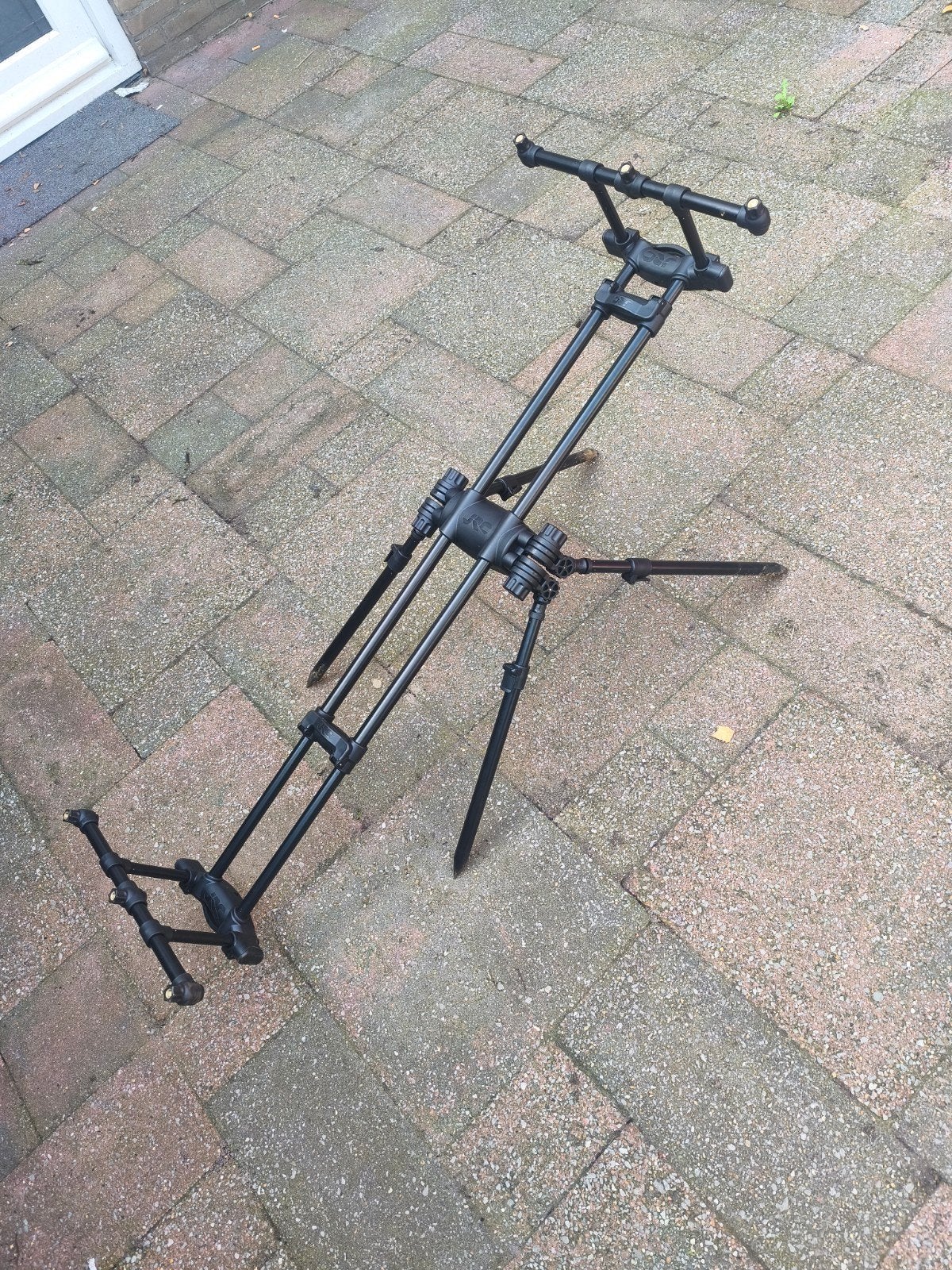 JRC Cocoon Rod Pod met draagtas - Zo goed als nieuw, Ophalen, Zo goed als nieuw, Overige typen