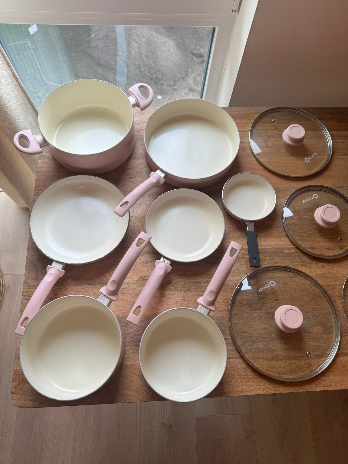 Roze pannenset van Coock met antiaanbaklaag, Ophalen, Gebruikt, Antiaanbaklaag, Aluminium