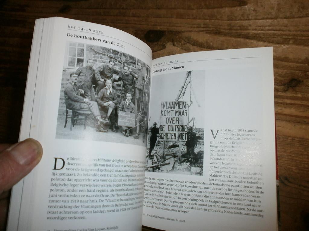 het 14 18 boek kleine belgen in de grote oorlog 100den fotos, Ophalen of Verzenden, Tweede Wereldoorlog, Gelezen, Overige onderwerpen