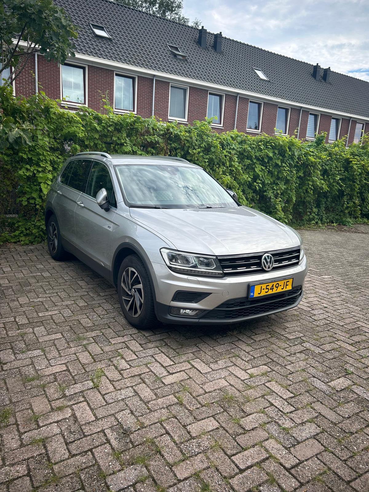 Volkswagen Tiguan 1.5 TSI ACT 150pk 2019 Grijs, Auto's, Voorwielaandrijving, 4 cilinders, 75 €/maand, Handgeschakeld
