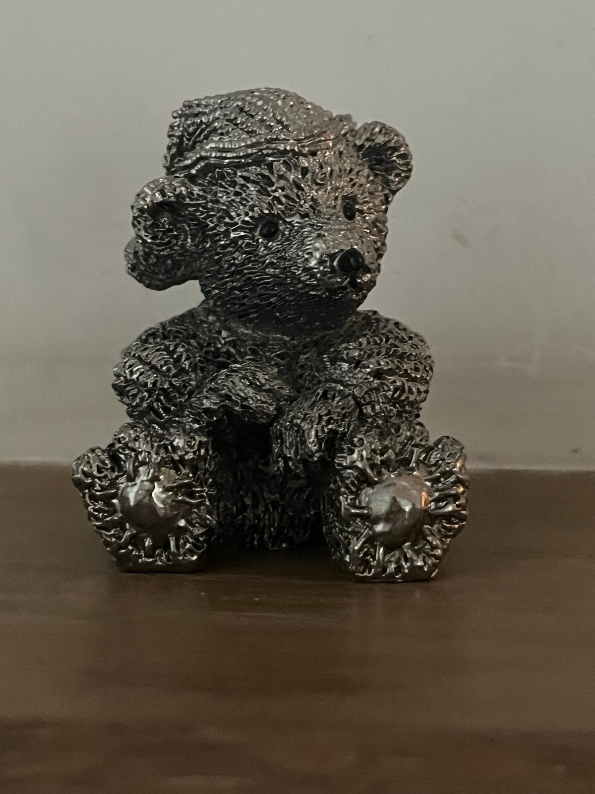 Royal Selangor - teddybear Theodore figurine - nieuwstaat -, Verzamelen, Beelden en Beeldjes, Ophalen of Verzenden, Zo goed als nieuw
