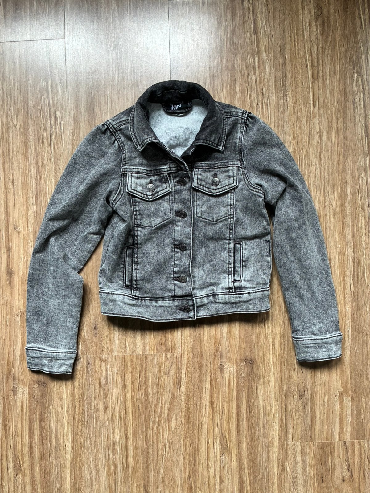 Spijkerjasje Europe Kids Maat 134 Grijs Denim (Ter Stal jas), Ophalen of Verzenden, Gebruikt, Meisje, Jas