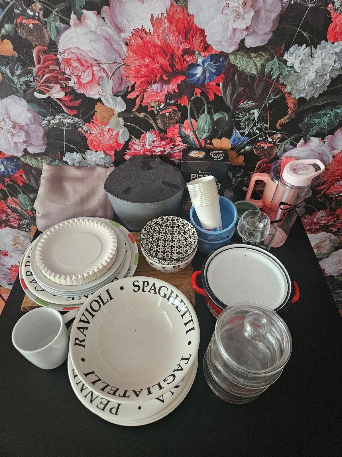 Keuken spullen, Ophalen
