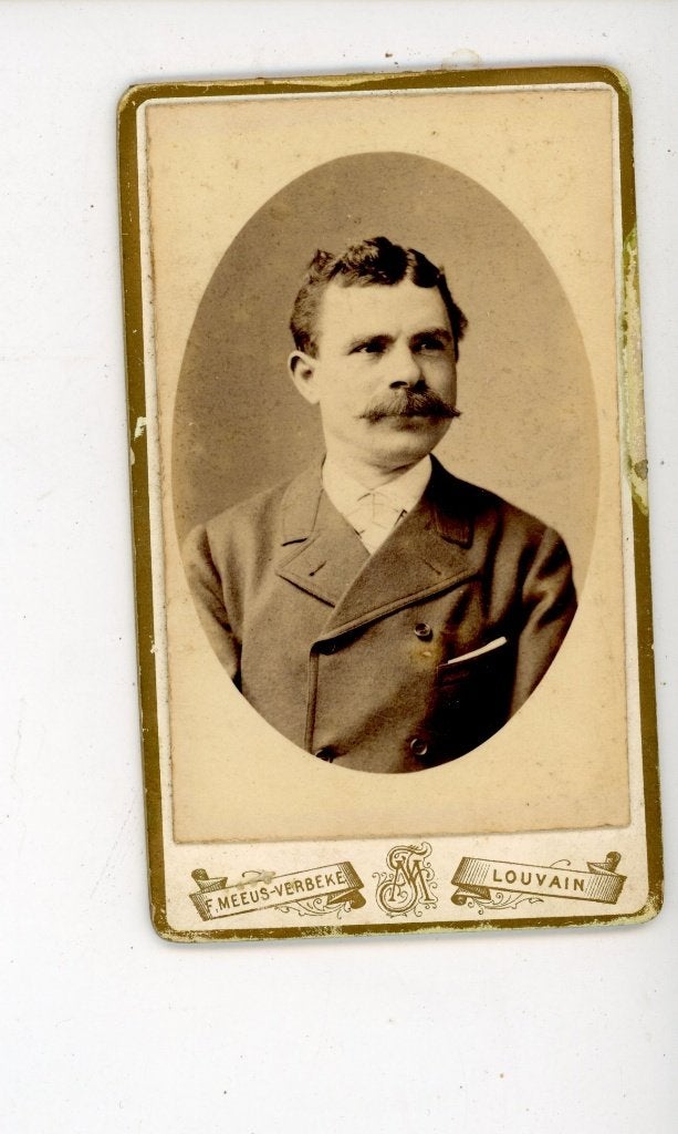 E11;CDV F. Meeus-Verbeke Leuven met zware gebruiksporen, Verzenden