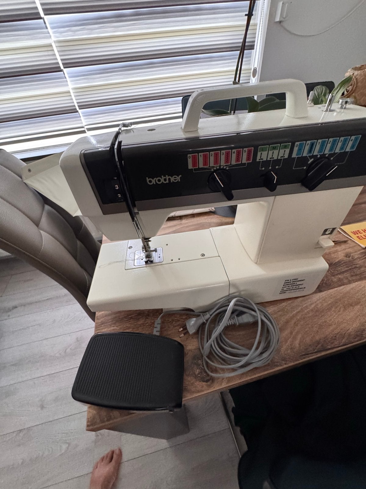 Brother Naaimachine met koffer - Goede staat, Ophalen, Gebruikt, Naaimachine, Brother